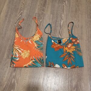 Bundle of two tank tops